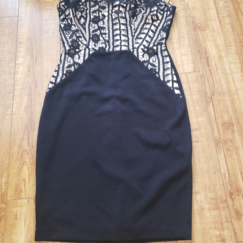 Jax black lace dress - Picture 2 of 15